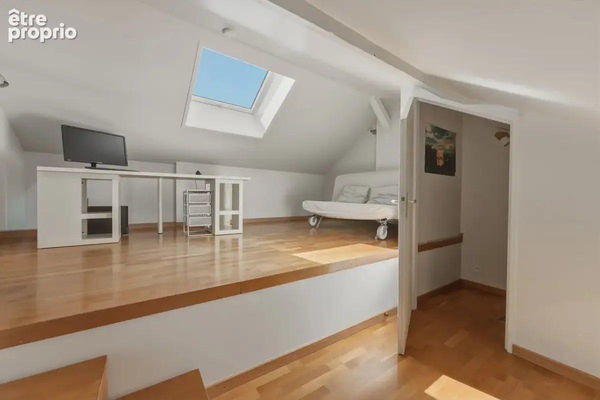 Maison à vendre 7 pièces ECHENEVEX (01) - photo 20