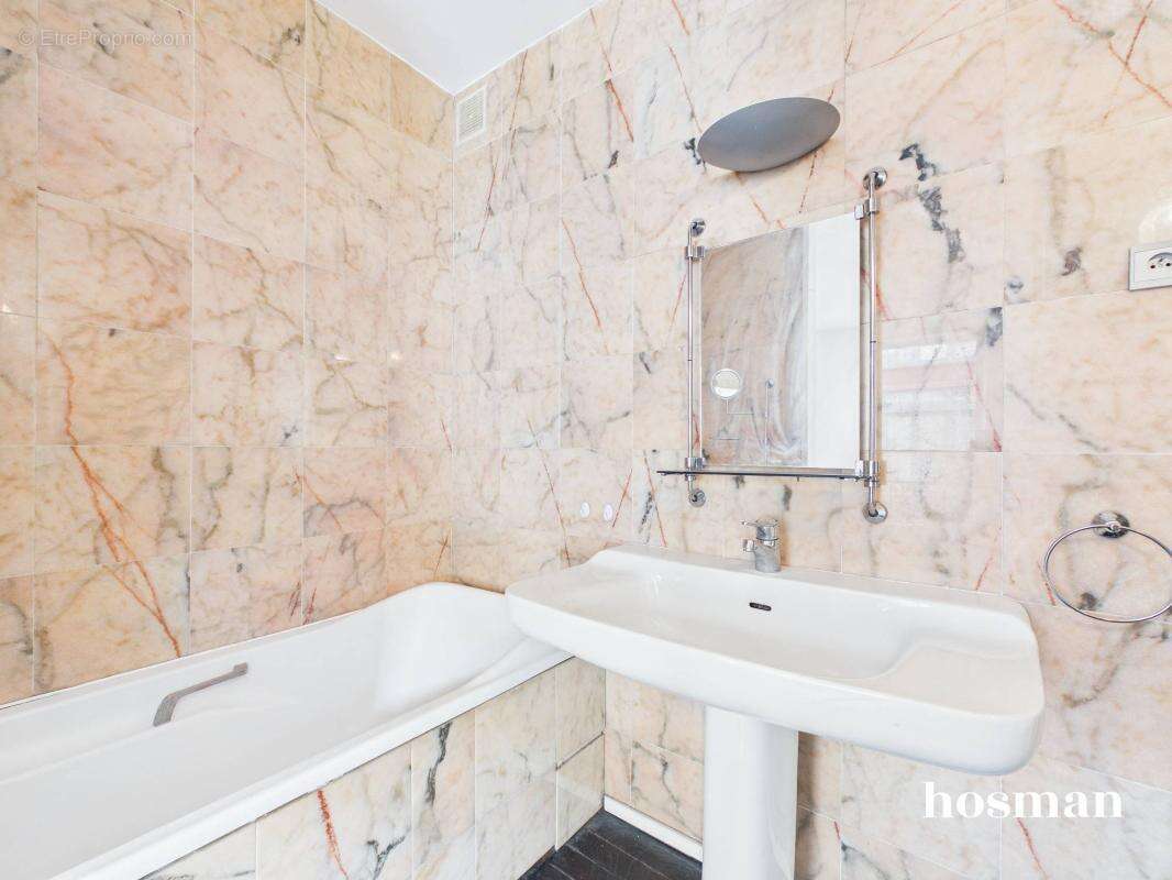 Appartement à PARIS-11E