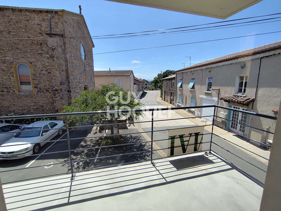 Appartement à SAINT-GEORGES-DE-BAROILLE