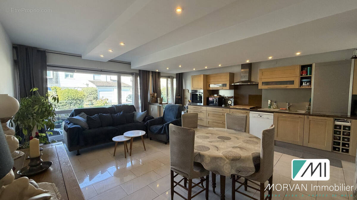 Appartement à LES ESSARTS-LE-ROI
