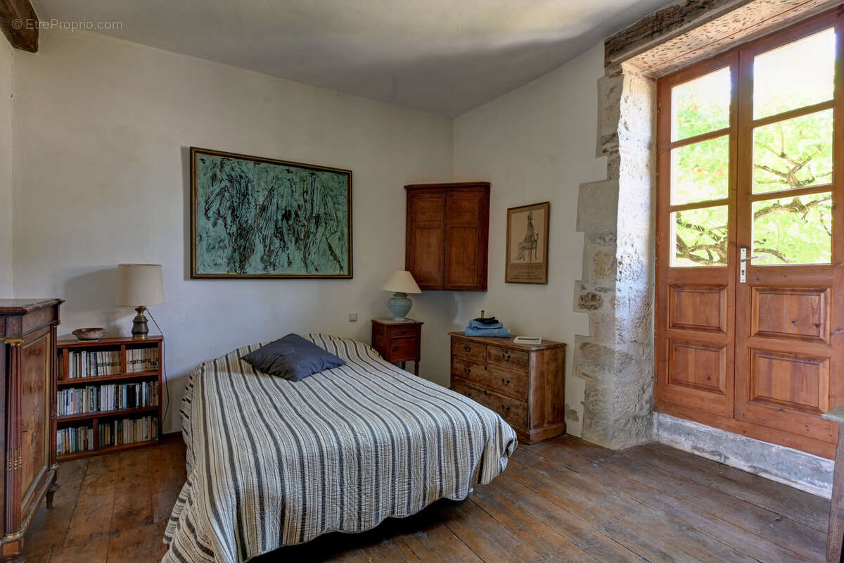 Maison à CASTELLA