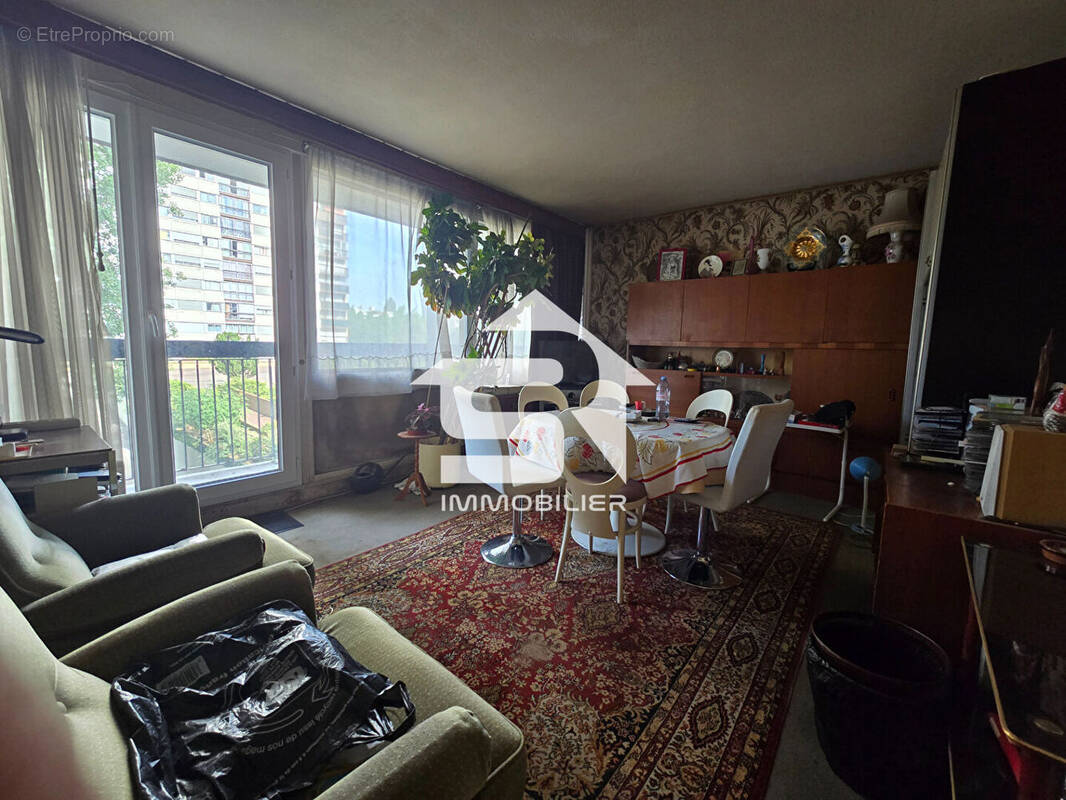 Appartement à FONTENAY-SOUS-BOIS