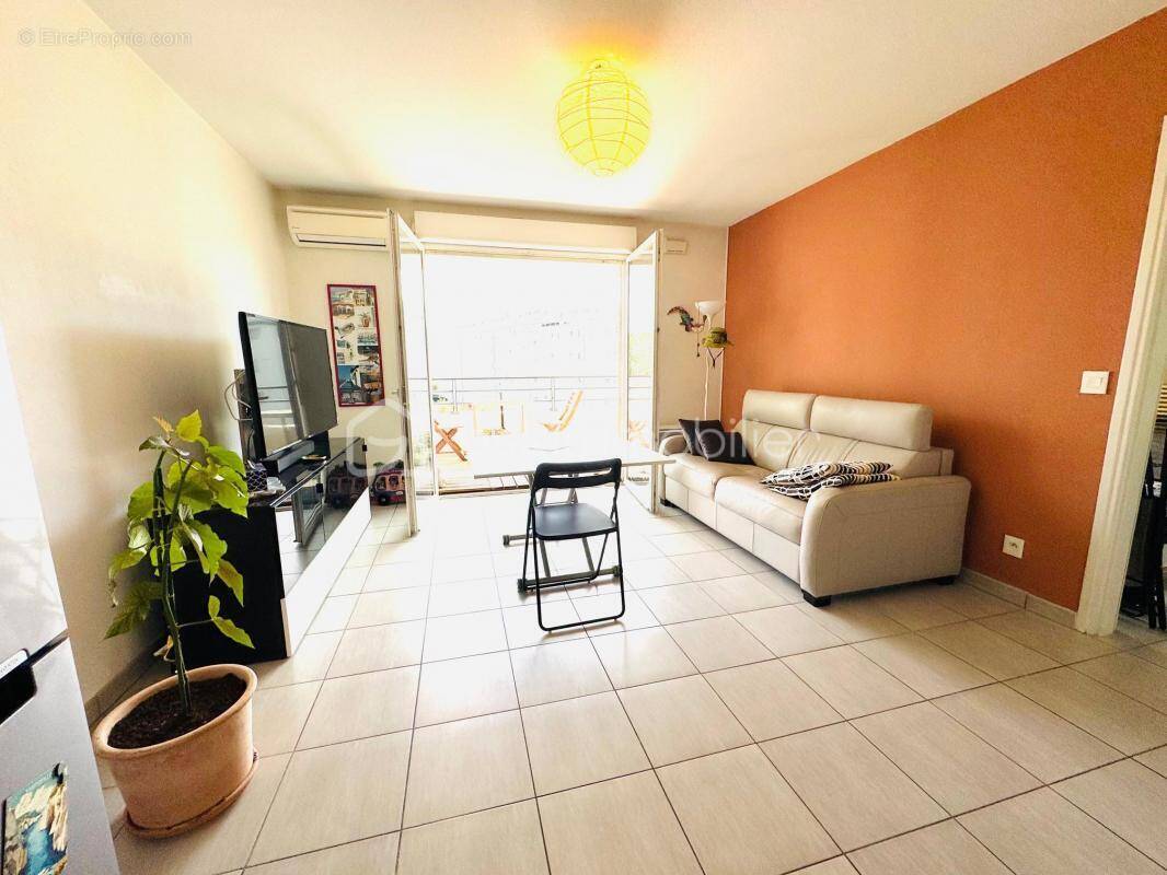 Appartement à MARSEILLE-11E