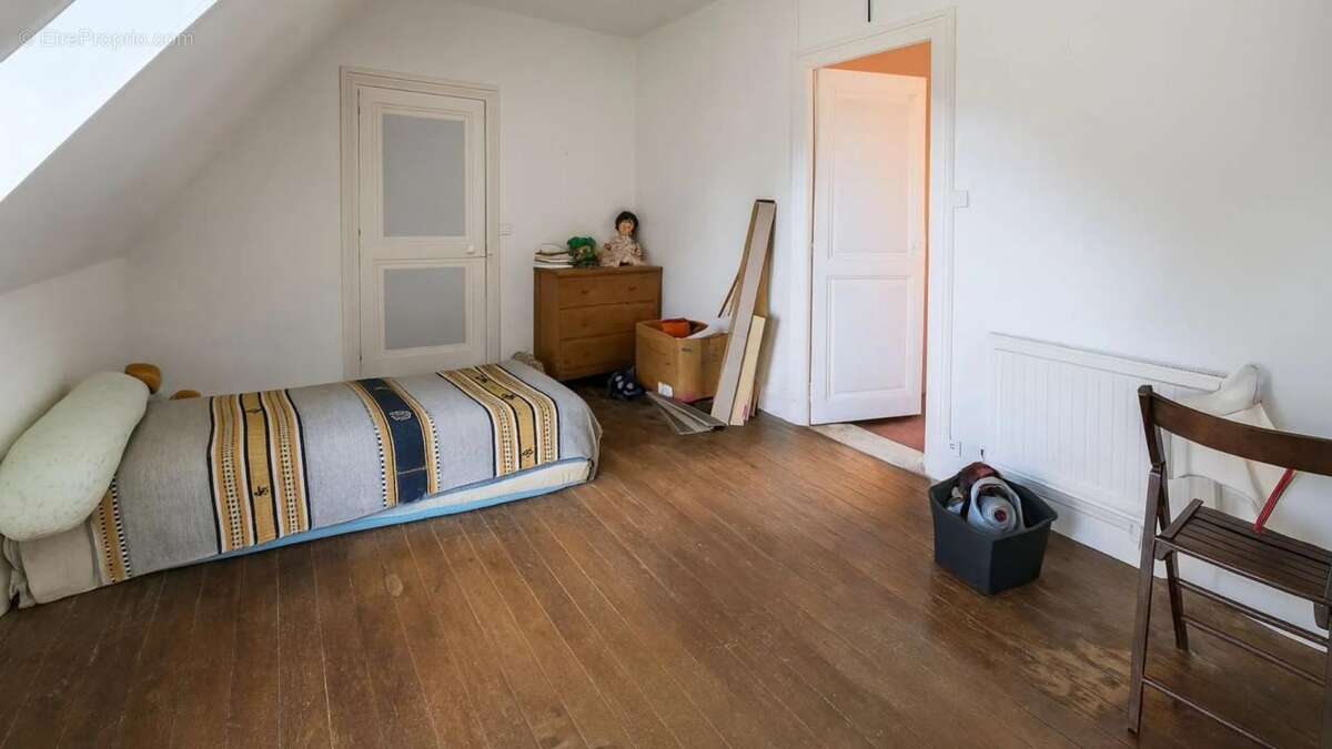 Maison à LUCENAY-L&#039;EVEQUE