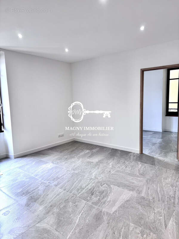 Appartement 39 m² à Cluses  - photo 6