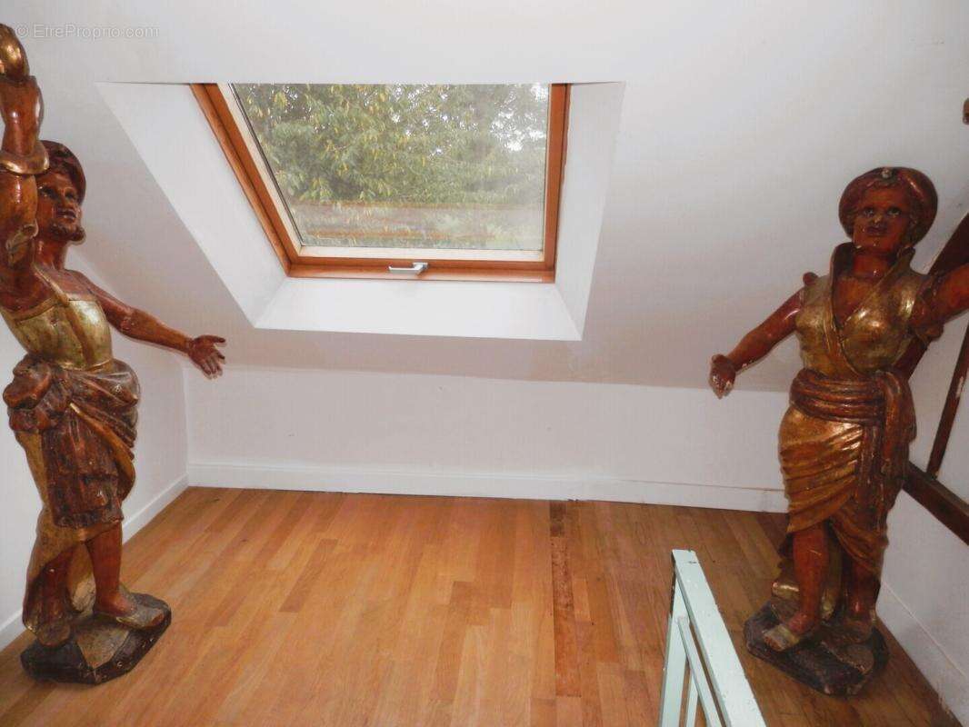 Maison à GRANDVILLIERS