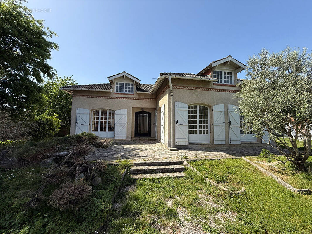 Maison à LA SALVETAT-SAINT-GILLES