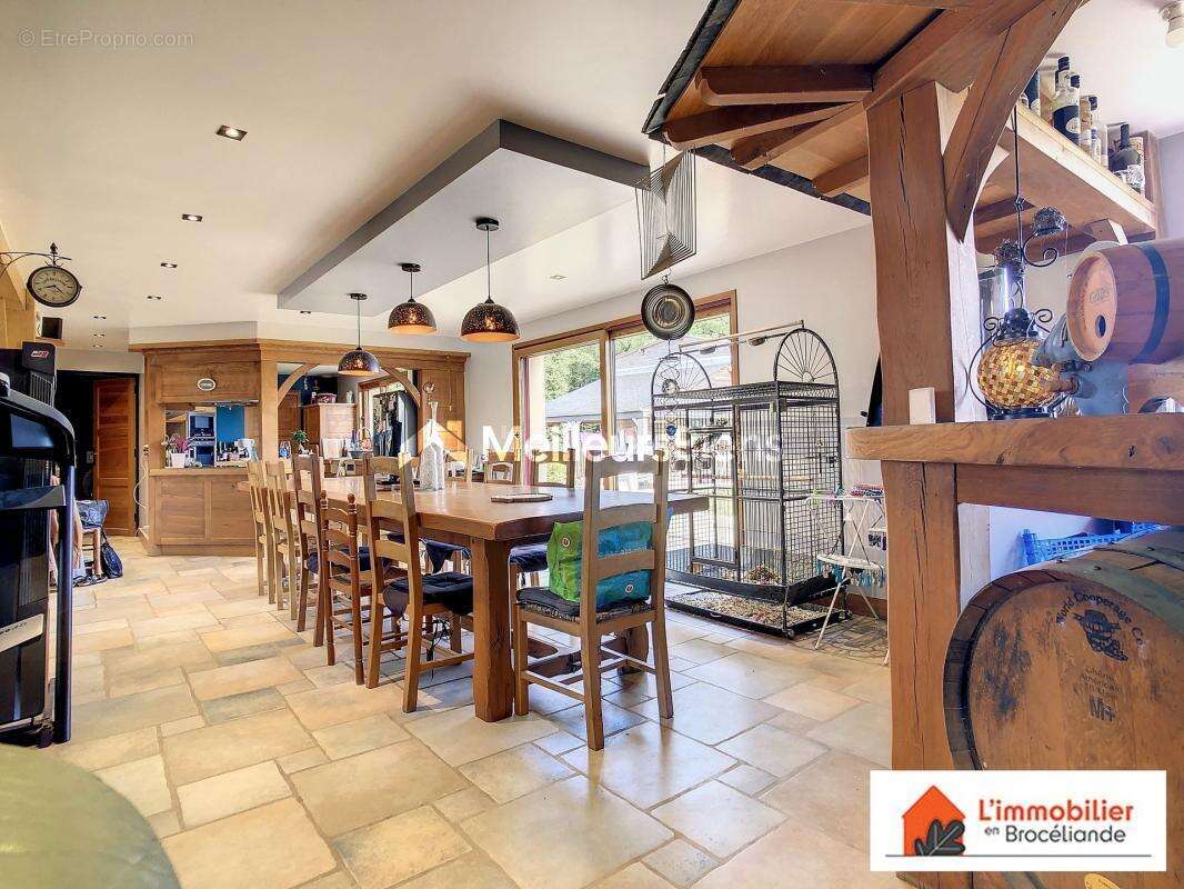 Maison à PLELAN-LE-GRAND