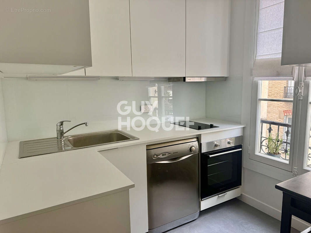 Appartement à PARIS-12E