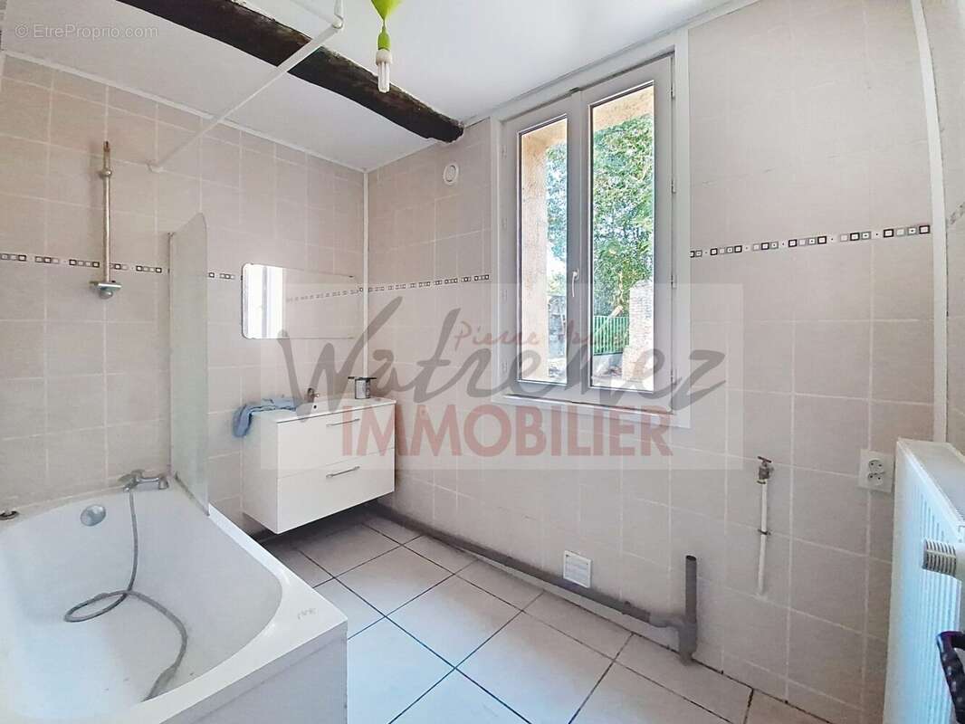 Maison 110 m² à Vieux-Conde  - photo 4