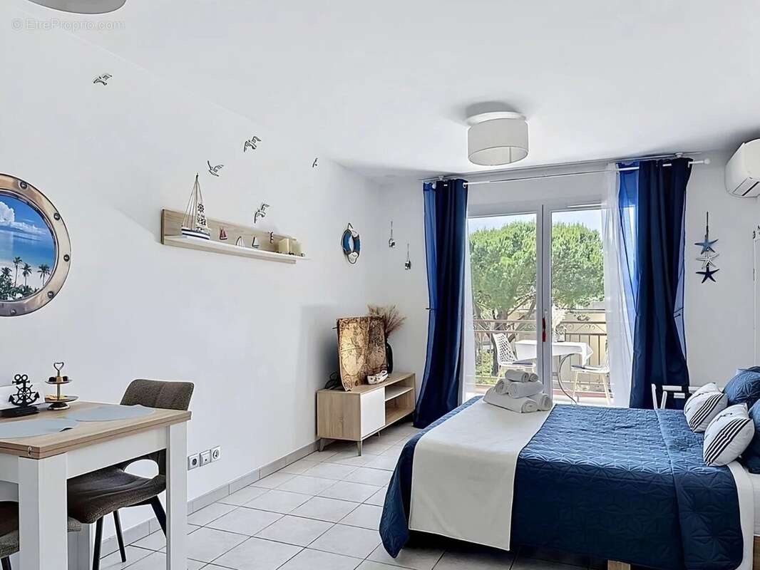 Appartement à LE CANNET