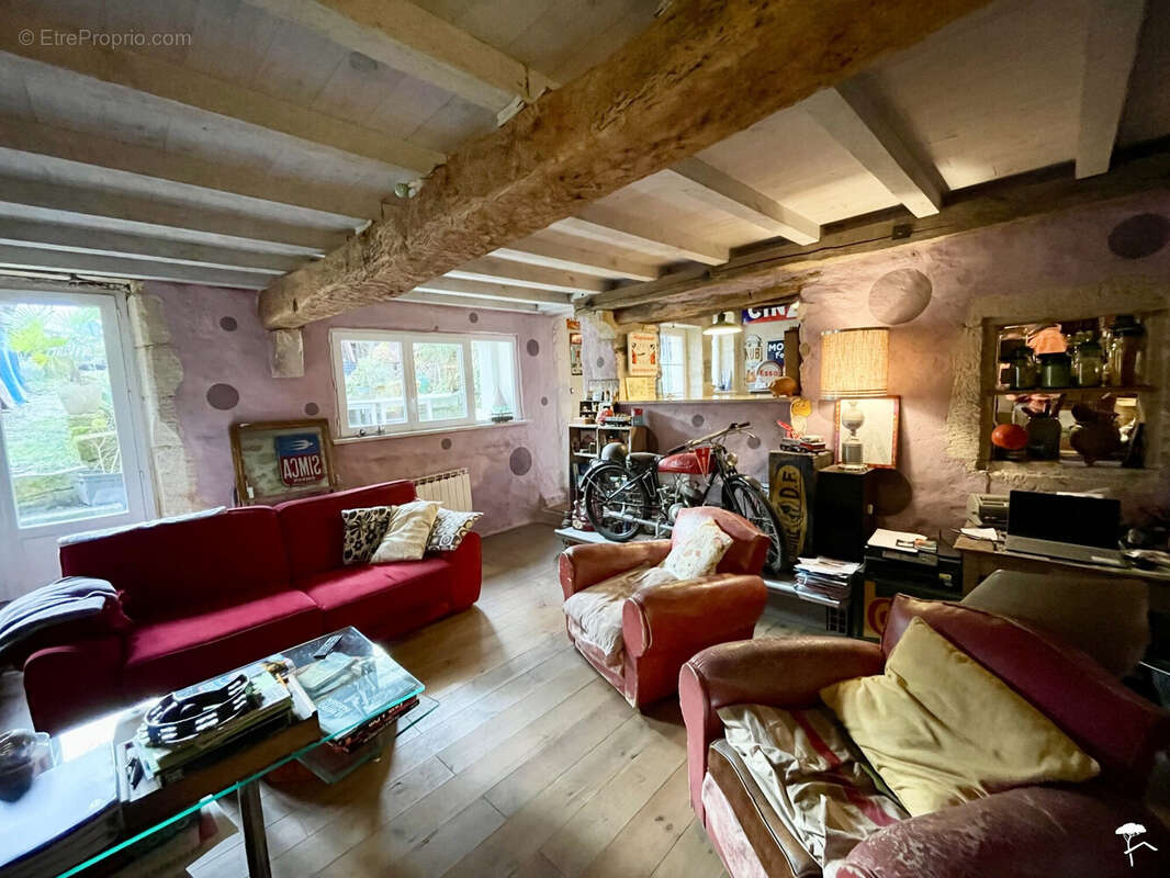 Maison à ESCOUSSANS