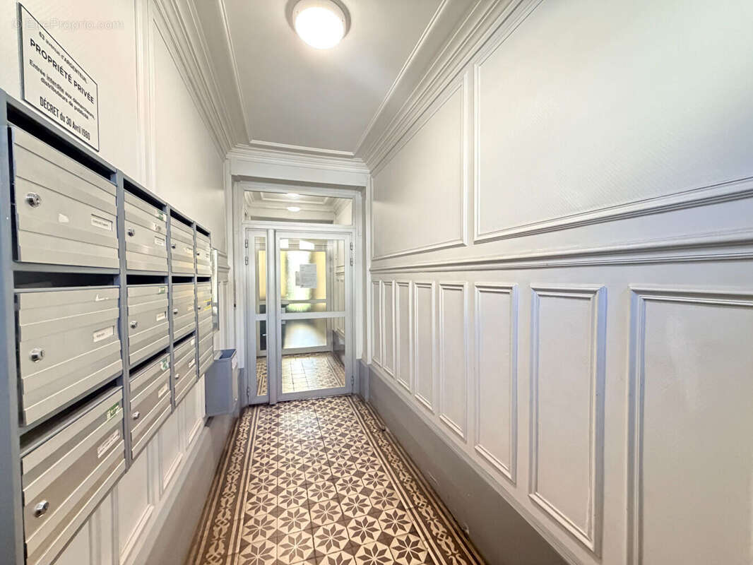 Appartement à ASNIERES-SUR-SEINE