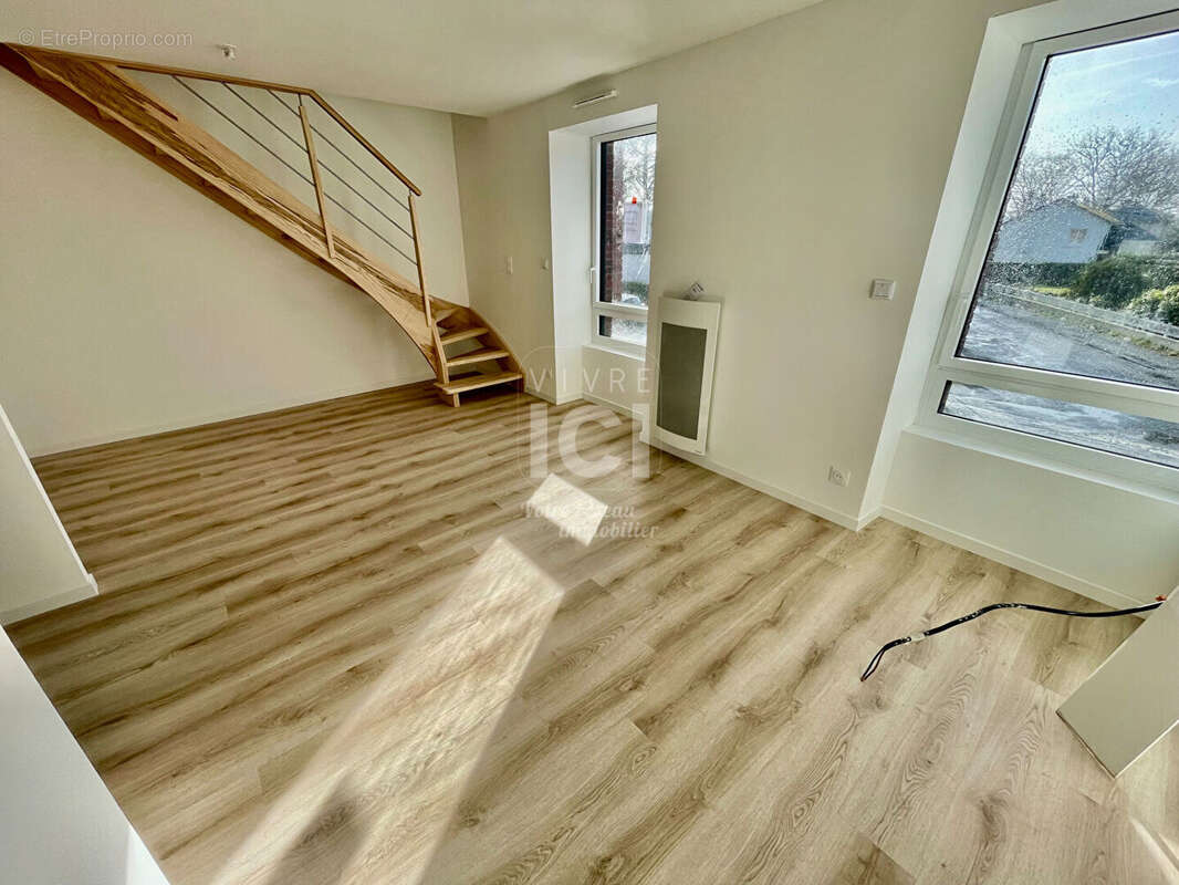 Appartement à TREILLIERES