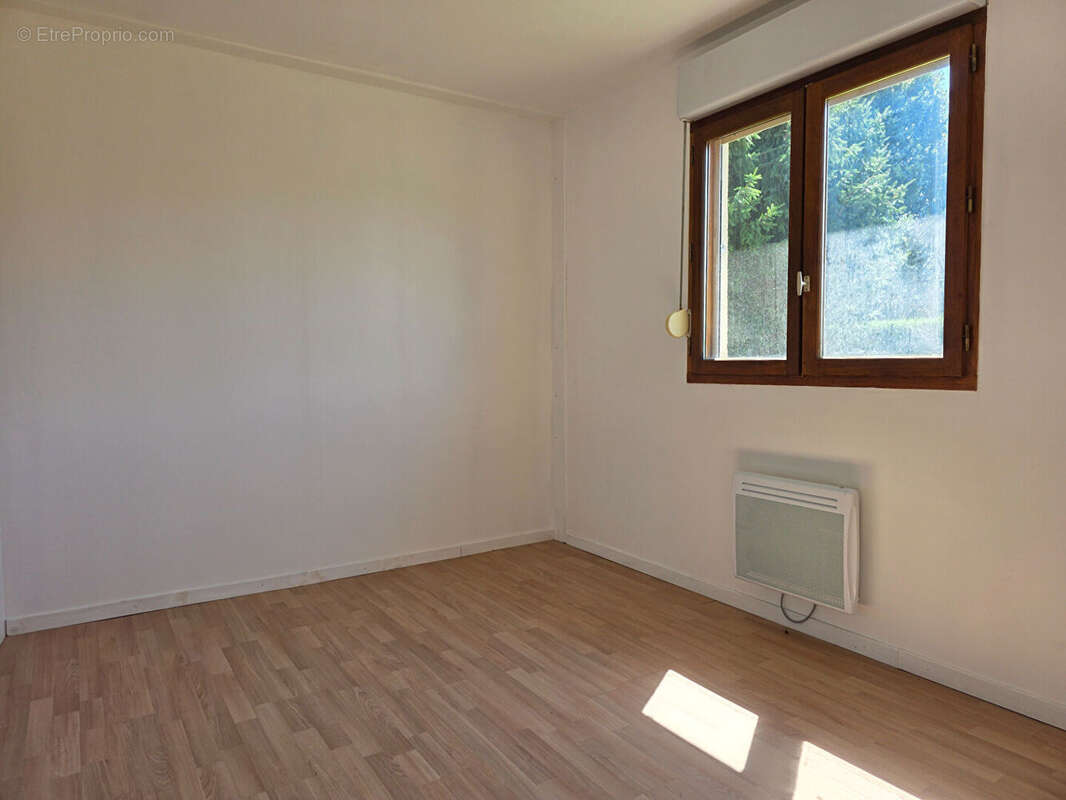 CENTRE MOYAUX, maison avec chbre au RDC - photo 3
