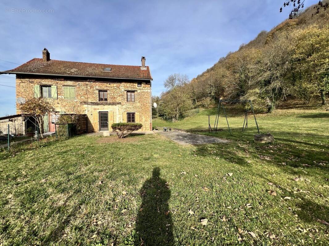 Maison à HIERES-SUR-AMBY