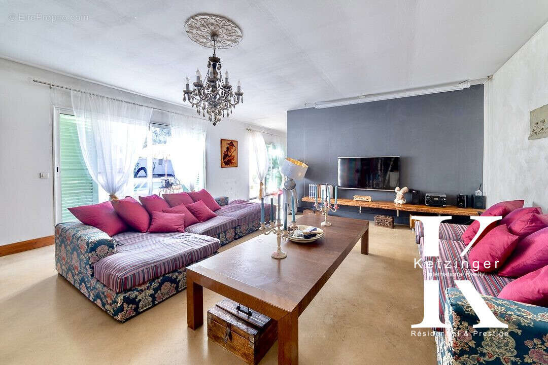 Maison à VILLENEUVE-LES-MAGUELONE