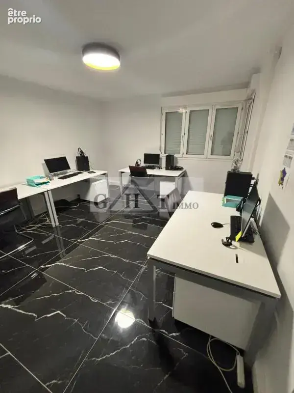 Entrepot bureaux 860m2 a vendre santeny - photo 5