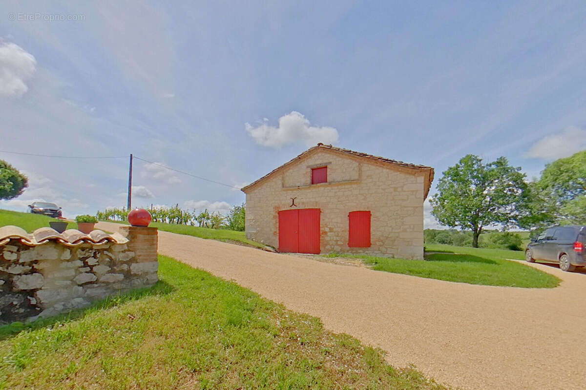 Maison Montalzat - photo 2