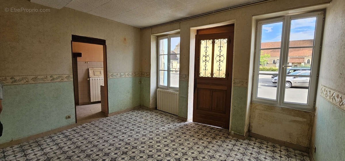 Maison à CORVOL-L'ORGUEILLEUX
