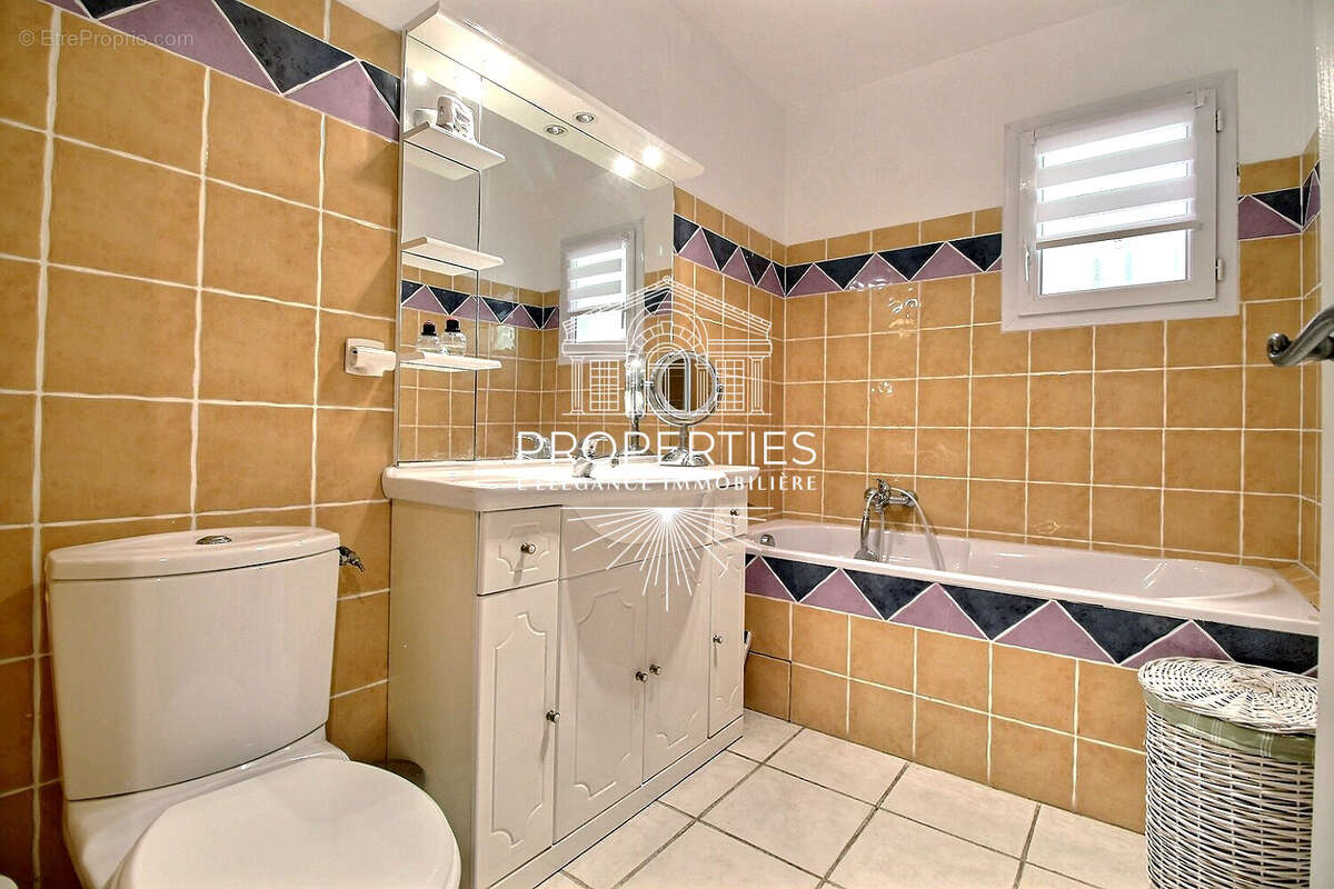 Maison à LE LAVANDOU