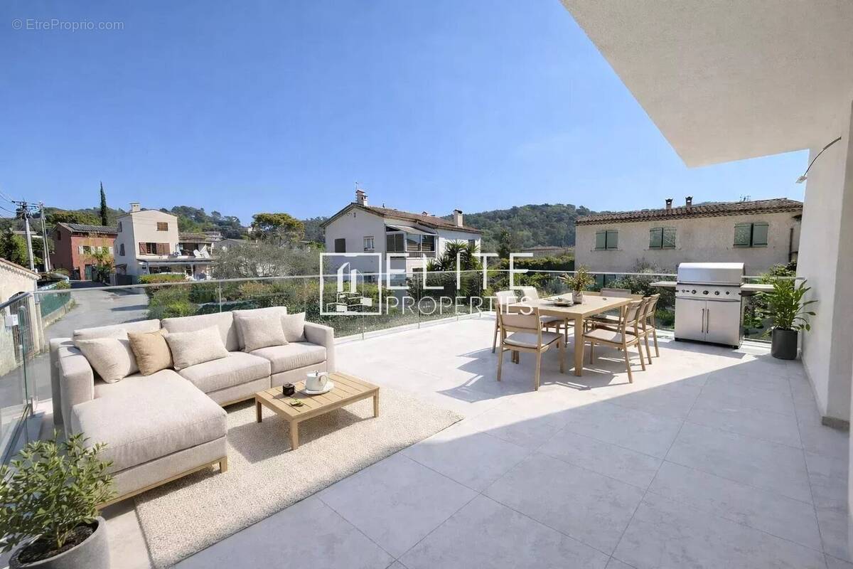 Appartement à PEGOMAS
