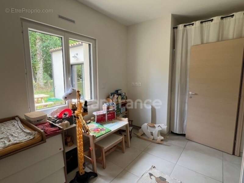 Maison à vendre 4 pièces LA TREMBLADE (17) - Garage - Terrain de 587m² - photo 12