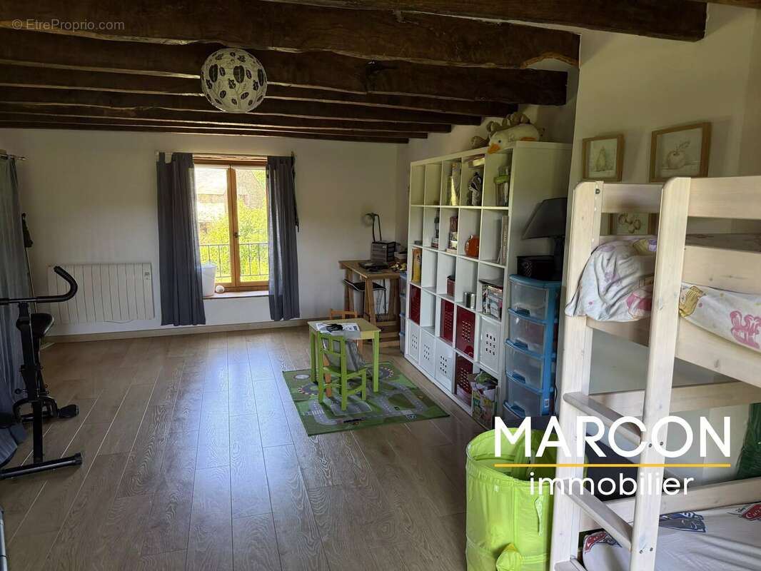 Belle fermette de 176 m² - Secteur JARNAGES - photo 23