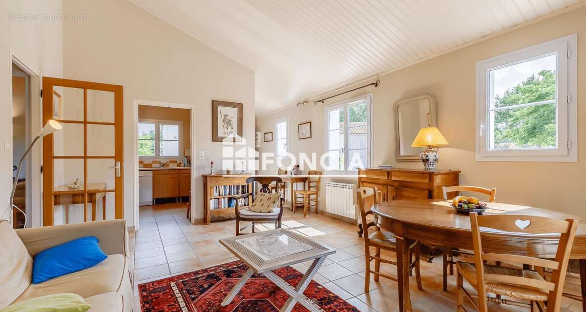 Maison à L&#039;AIGUILLON-SUR-VIE