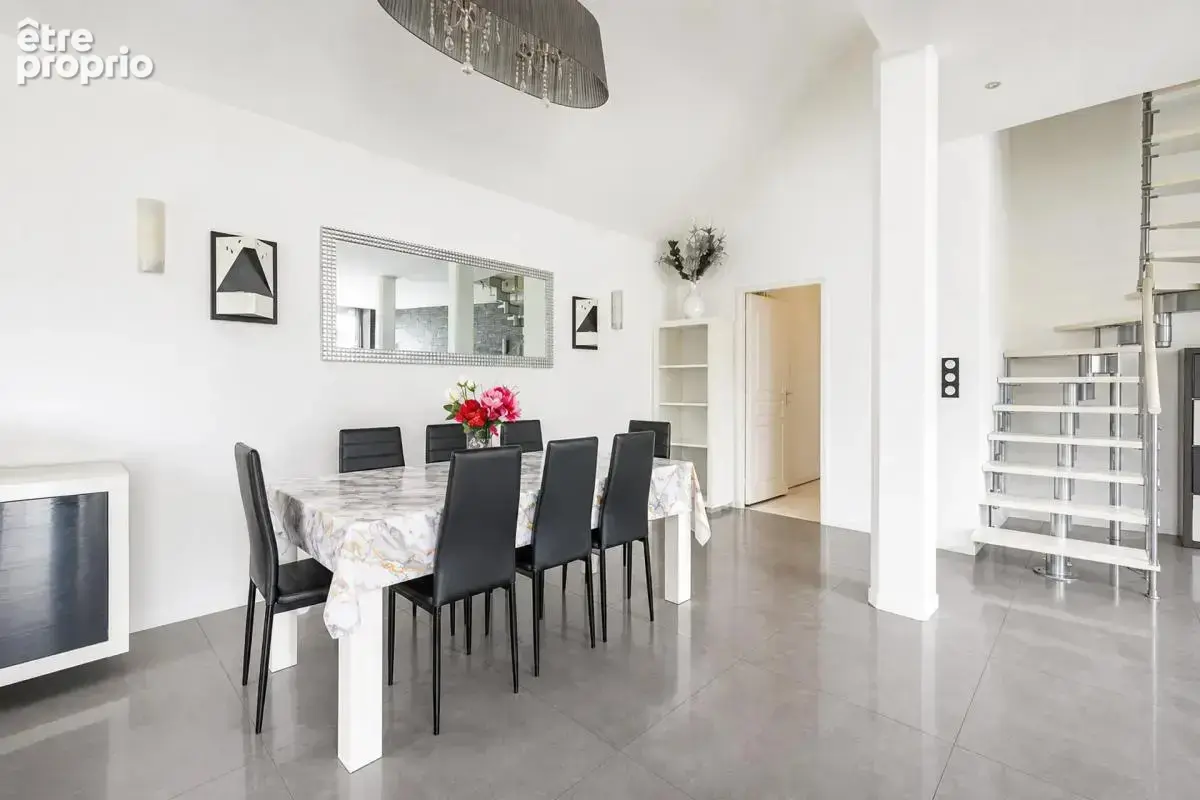 Maison de 4 pièces de 165 m² au Plessis-Robinson - photo 5