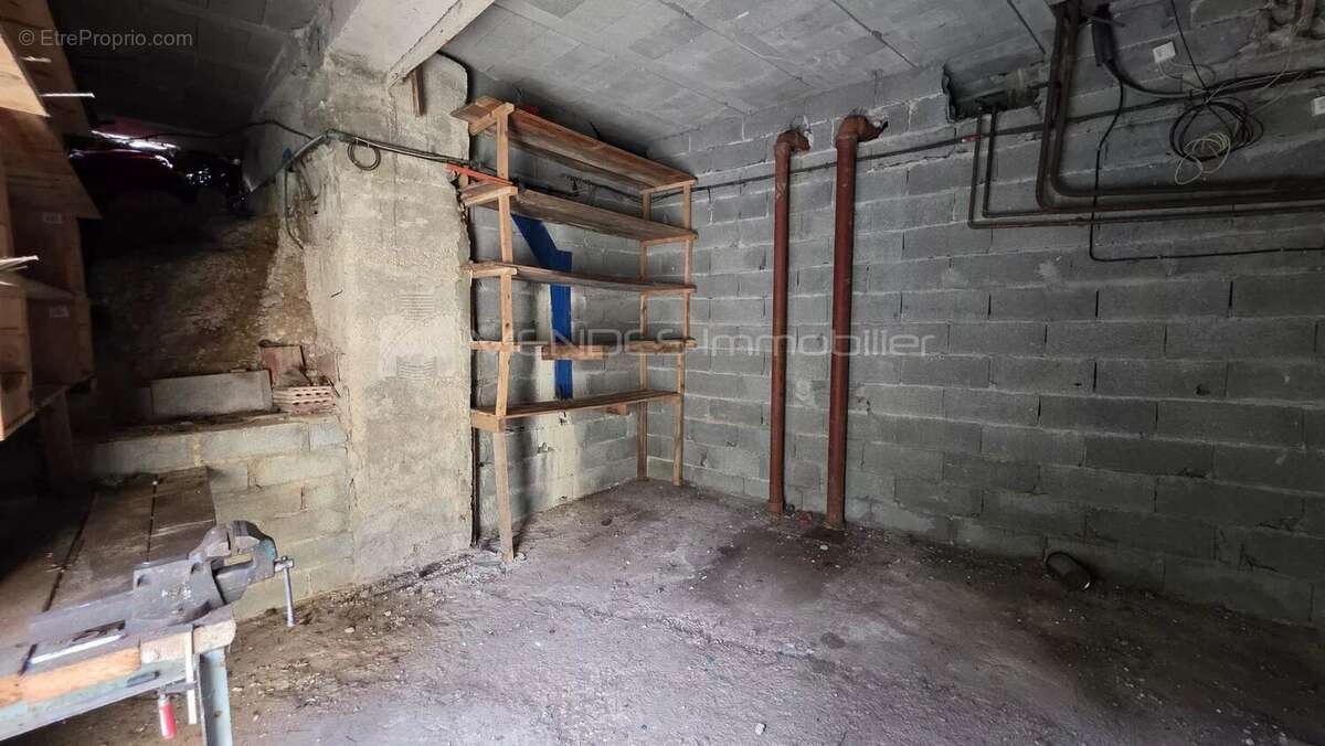 Maison familiale-immeuble a renover la trinite - photo 38