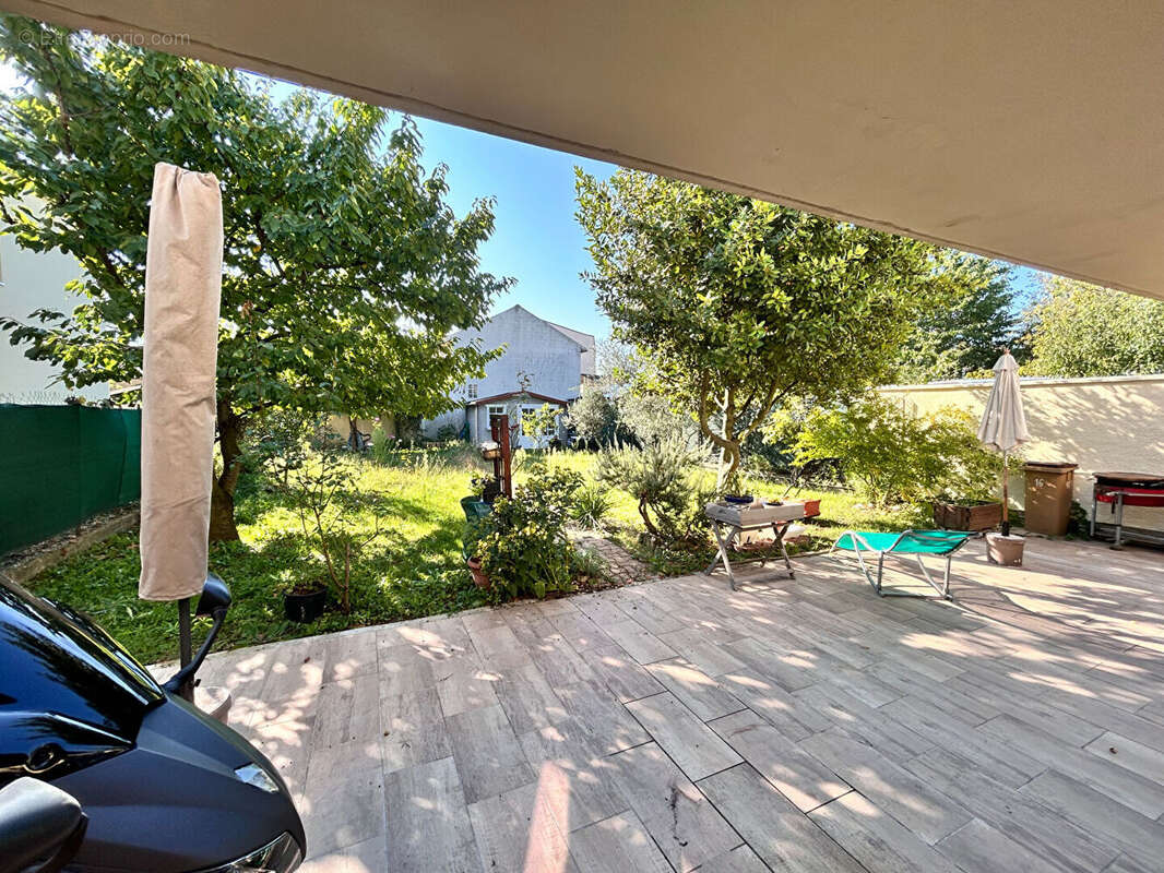 Maison à LE BLANC-MESNIL