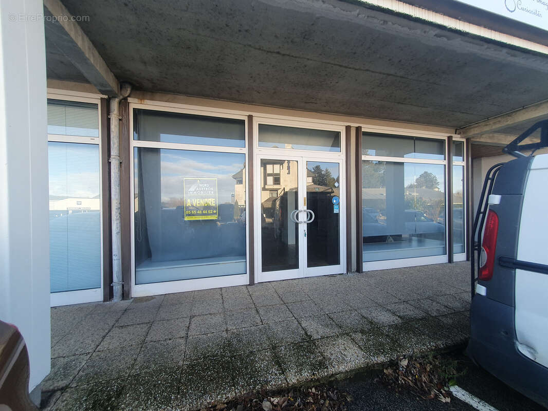 Commerce à LAGUIOLE