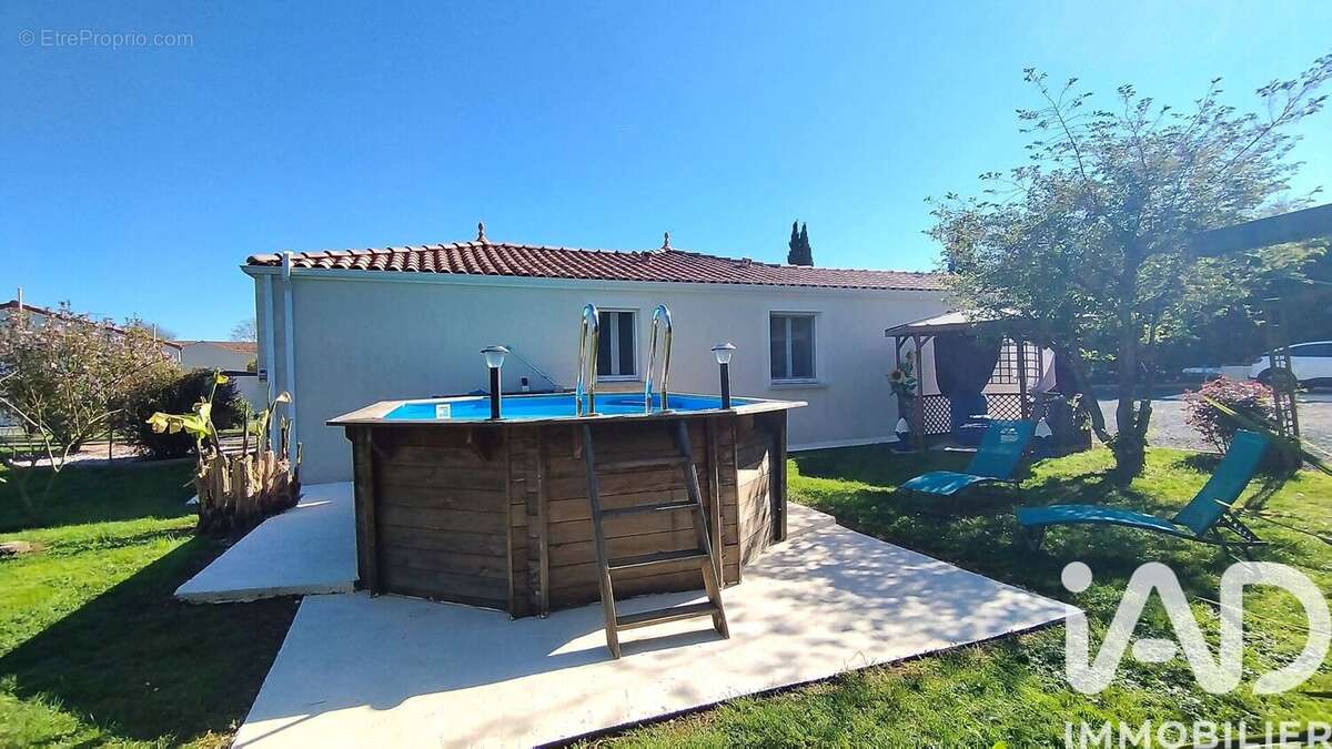Photo 2 - Maison à L'HERMENAULT