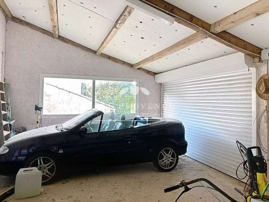 Maison à BESSE-SUR-ISSOLE