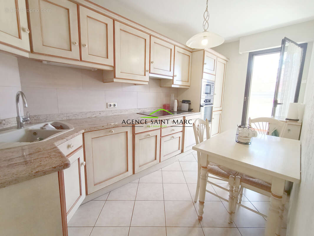 Appartement à MANDELIEU-LA-NAPOULE