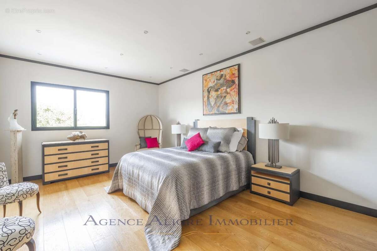 Maison à CROISSY-SUR-SEINE