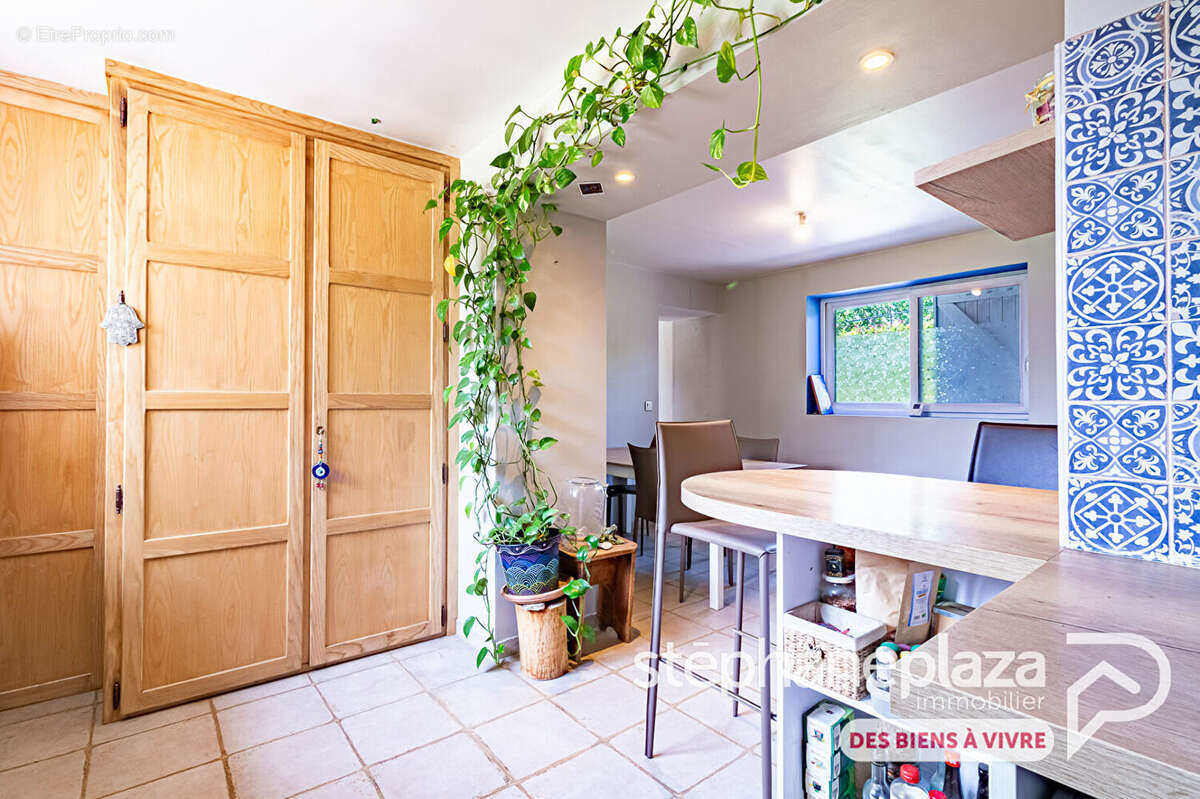 Maison à DOMPIERRE-SUR-CHALARONNE