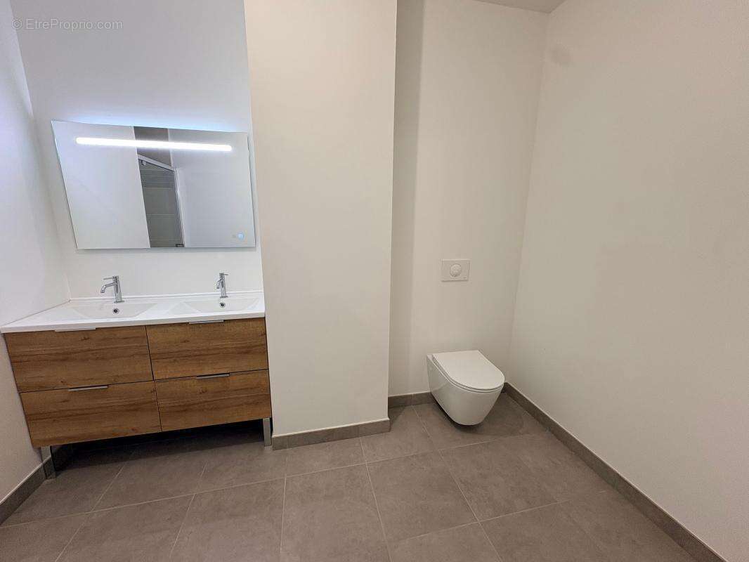 Appartement à BIZANOS