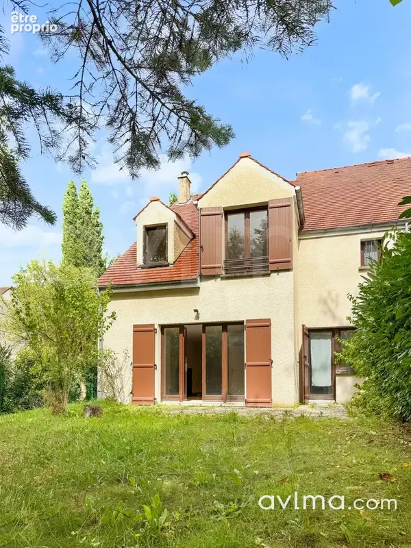 Maison à SAINT-NOM-LA-BRETECHE