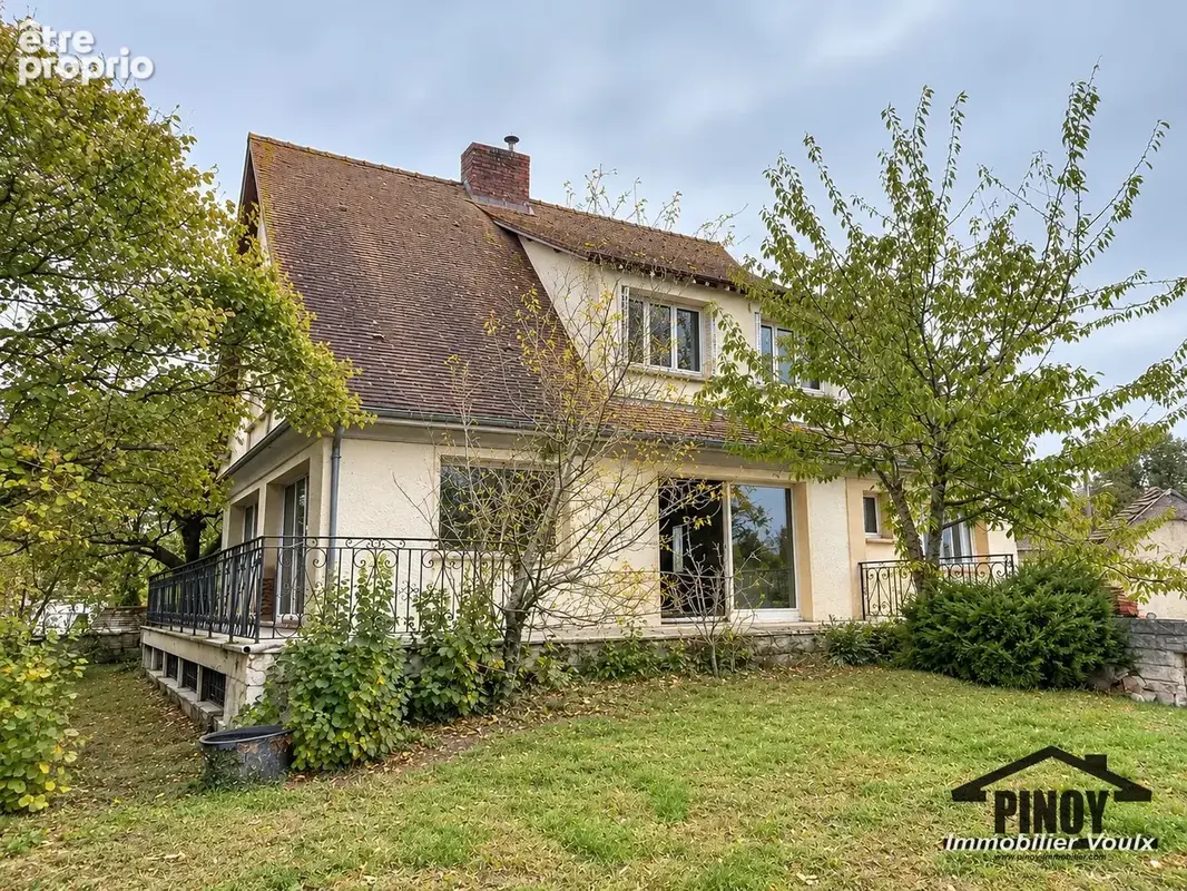 Egreville - Maison traditionnelle de 149m2 avec jardin. Beaux volumes et potentiel - photo 1