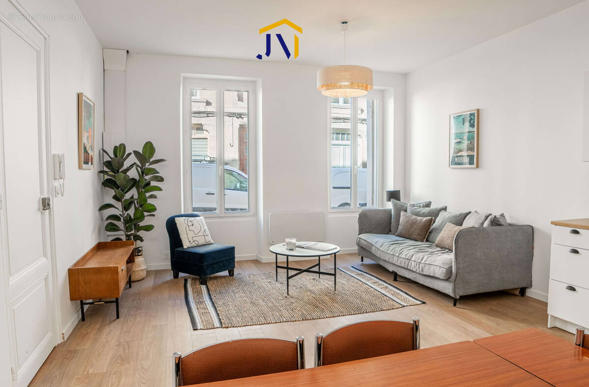 Appartement à BORDEAUX