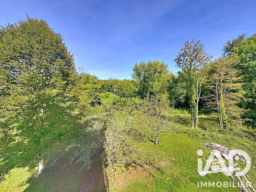 Maison 121 m² à Amancy  - photo 2