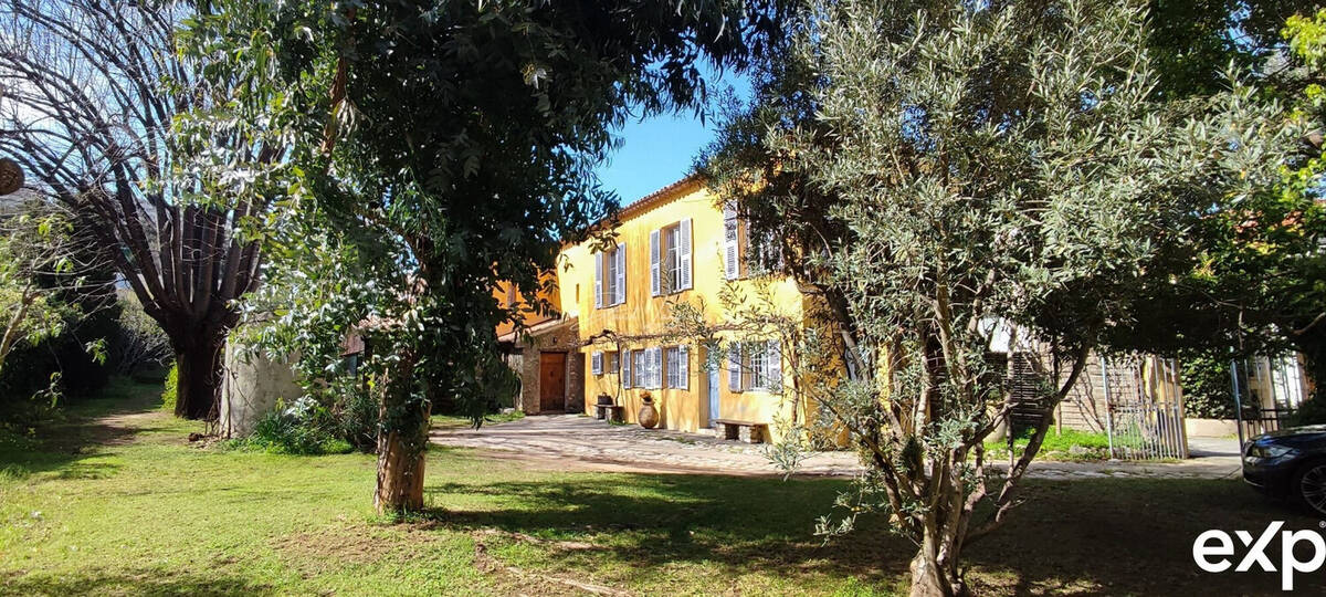 Maison à SAINT-LAURENT-DU-VAR