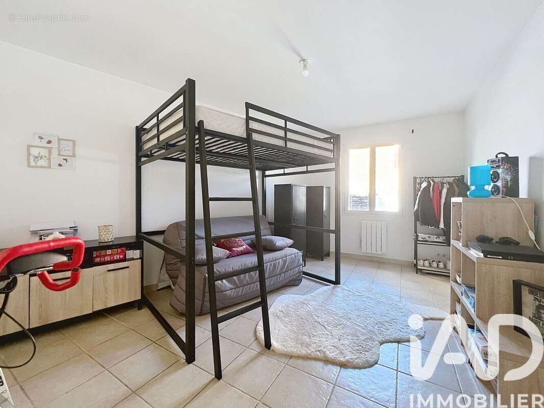 Photo 8 - Maison à ROBION