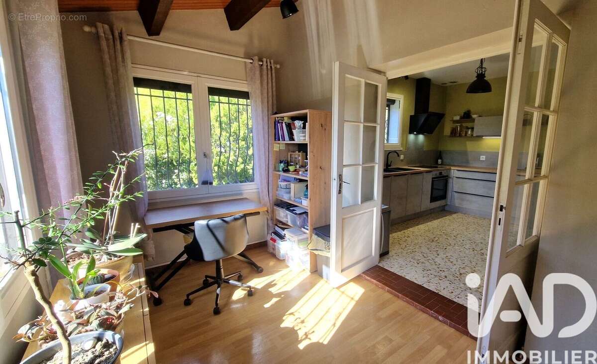 Maison 274 m² à Saint-Nazaire  - photo 9