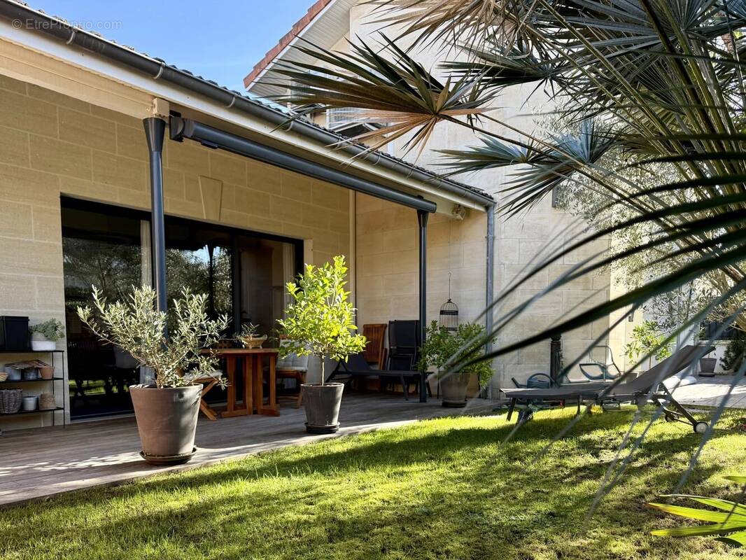 Maison à LE BOUSCAT