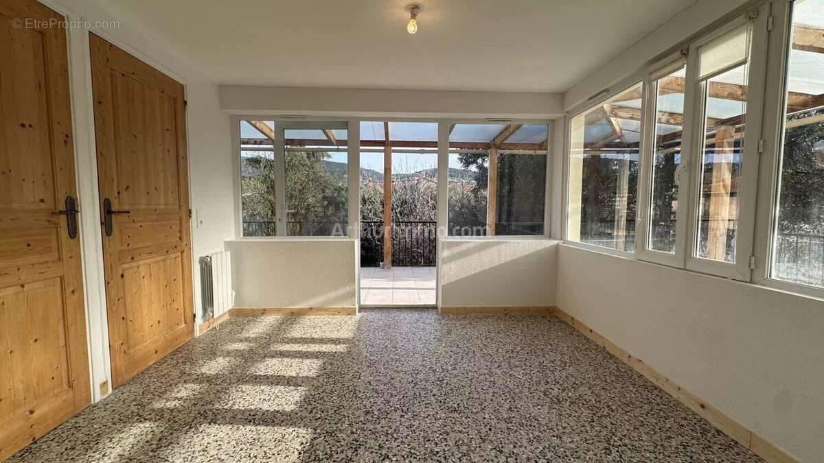 Appartement à DRAGUIGNAN