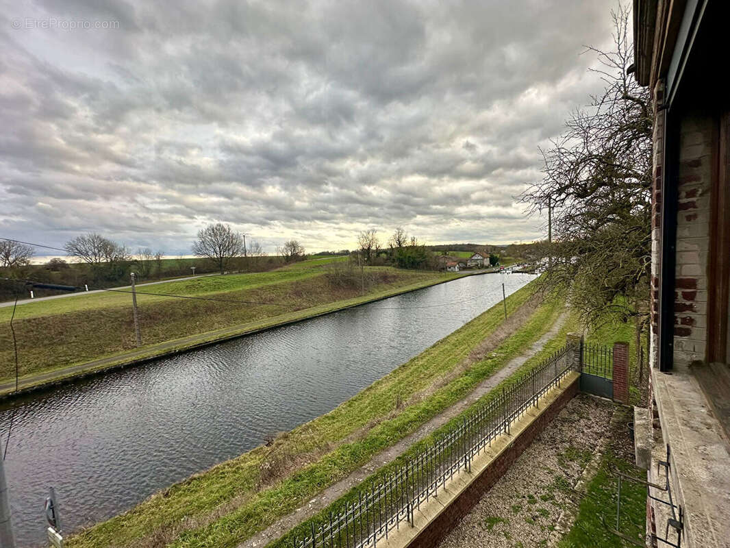 Maison à TUGNY-ET-PONT