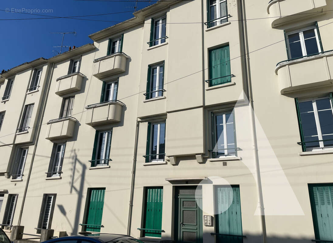 Appartement à SAINTE-SAVINE